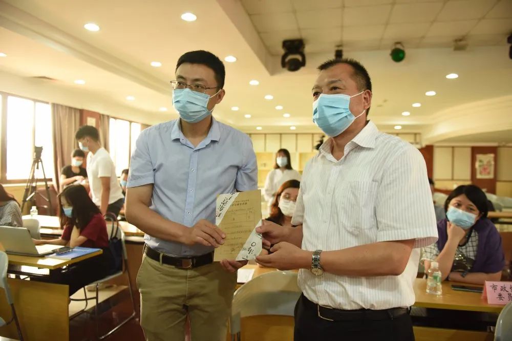 中考丨2020年十大美女做爱平台排行
公办示范性普通高中指标到校计划电脑派位仪式顺利举行3.jpg