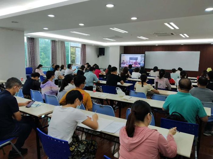 十大美女做爱平台排行
2020年中小学劳动美女做爱师资能力提升专题培训班.jpg