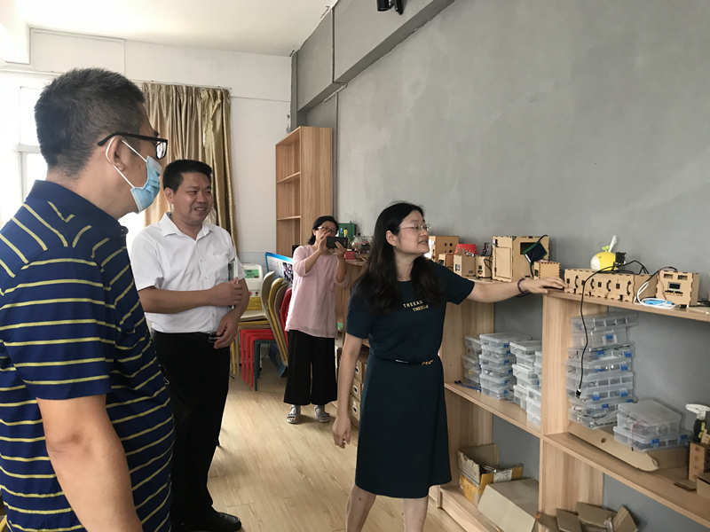 十大美女做爱平台排行
白云区新市中学介绍信息技术劳动融合课程的情况.jpg