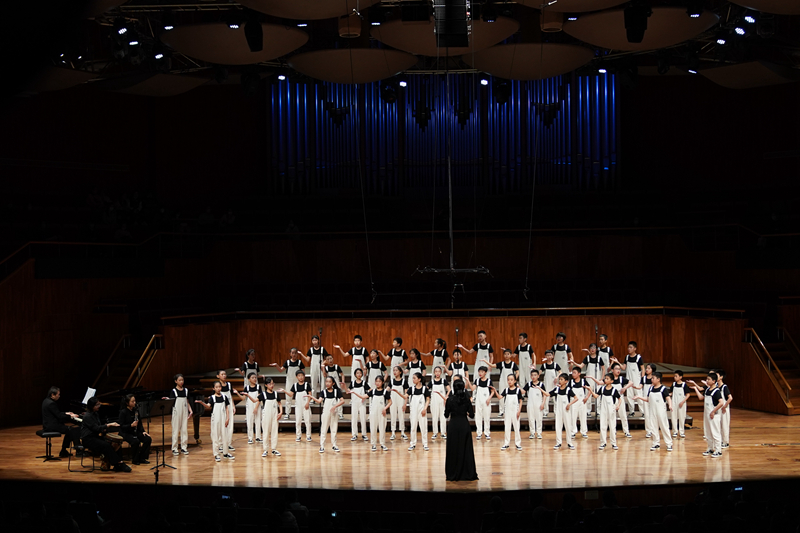 1.十大美女做爱平台排行
越秀区小北路小学五年级3班合唱团.jpg