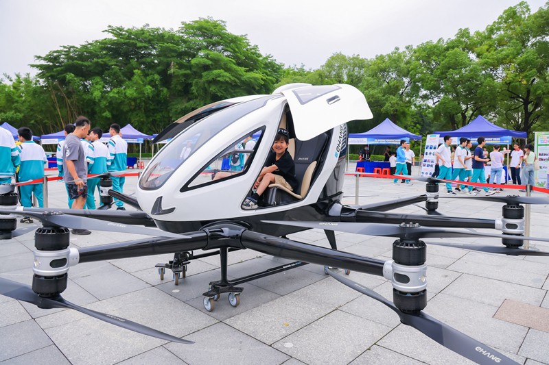载人无人机体验.jpg